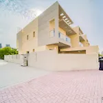 Charming 3Br Townhouse With Assistant\'S Room At District 12 Jvc By Deluxe Holiday Homes