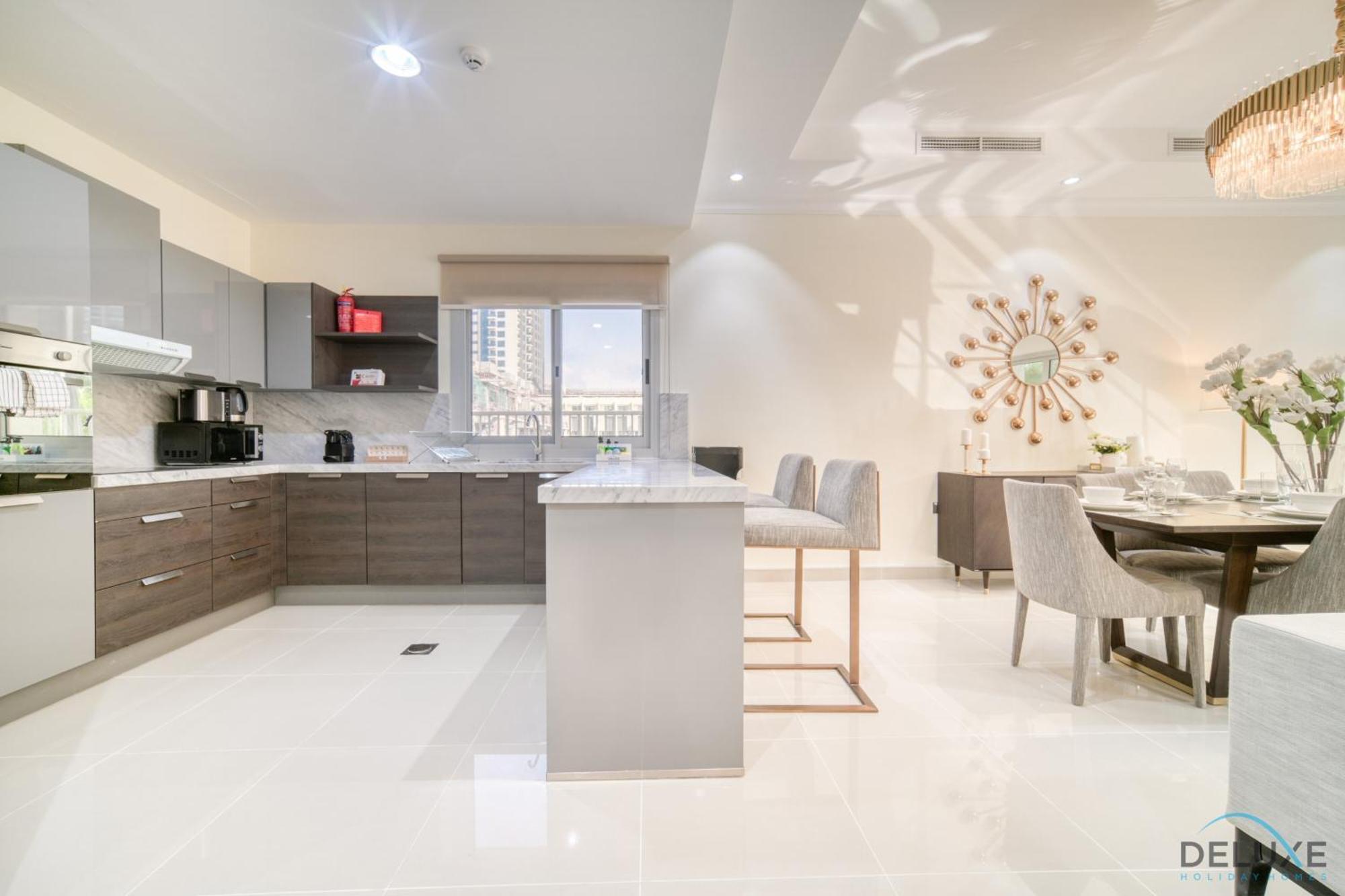Charming 3br Townhouse With Assistant's At District 12 Jvc By Deluxe *