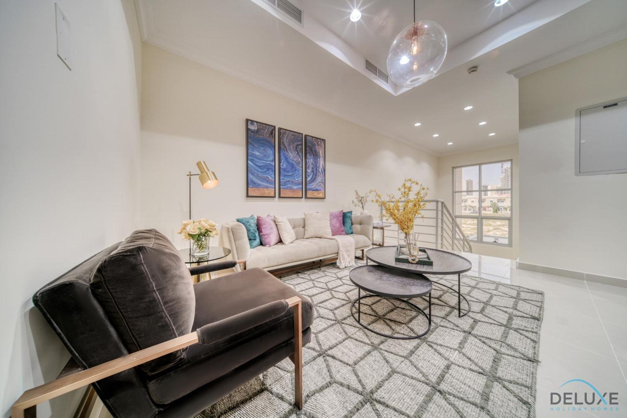 Charming 3br Townhouse With Assistant's At District 12 Jvc By Deluxe * Dubai