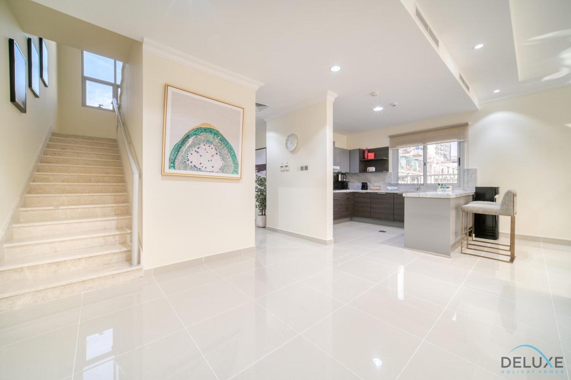 Apartment Charming 3br Townhouse With Assistant's At District 12 Jvc By Deluxe *