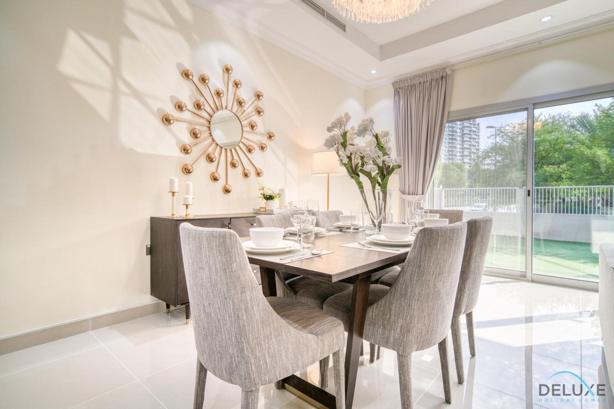 Charming 3br Townhouse With Assistant's At District 12 Jvc By Deluxe * Dubai