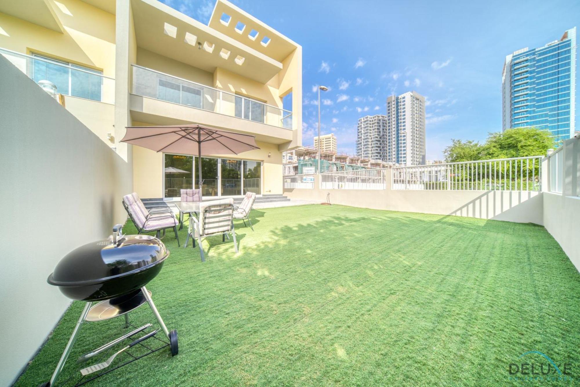 Charming 3br Townhouse With Assistant's At District 12 Jvc By Deluxe Dubai
