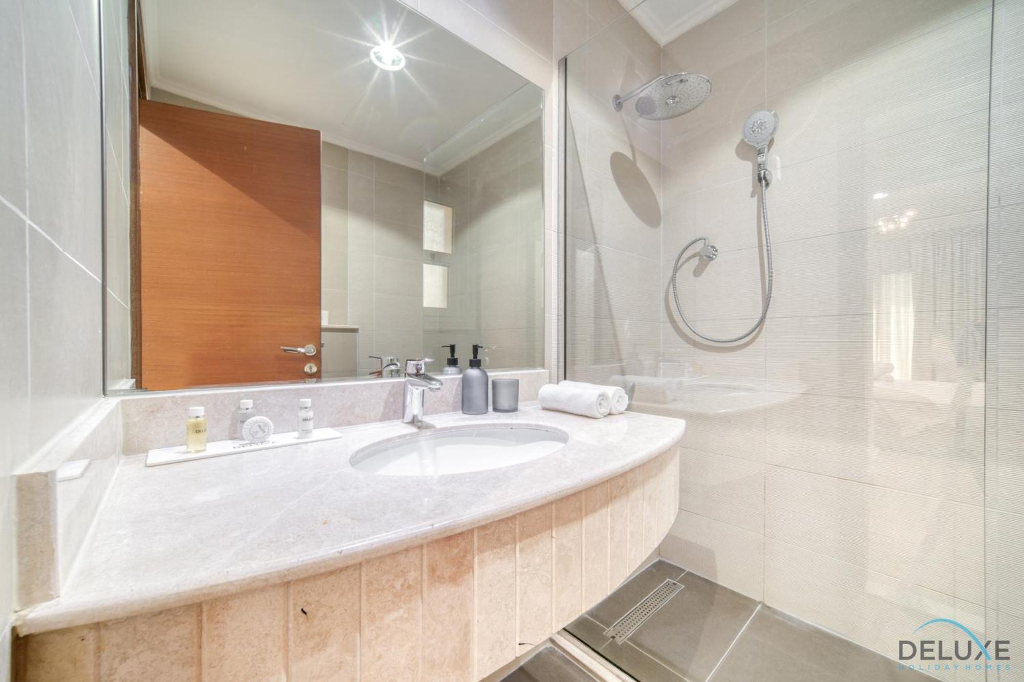 Charming 3br Townhouse With Assistant's At District 12 Jvc By Deluxe * Dubai
